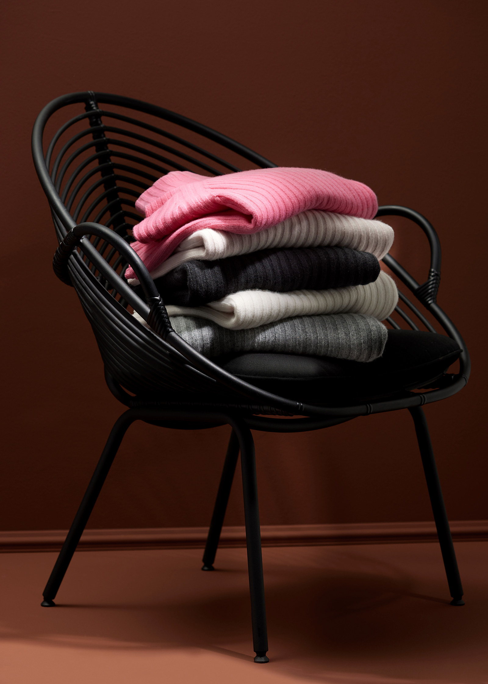 Breuninger Magazin Cashmere 2021, Stilllife, Styling, Photography, StillStyling, Product Styling, Setting up, Props, Concept, Campaign