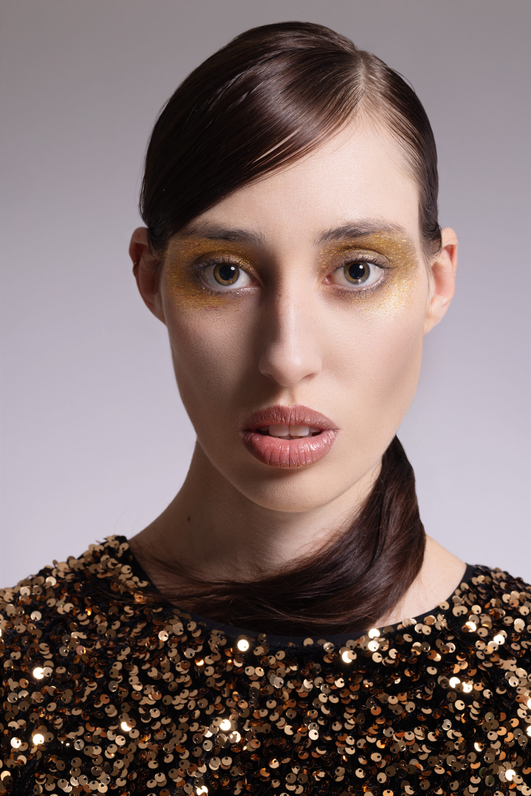 Concept, Photography, Styling, Model, Hair&Makeup, Studio, Photoproduktion, Stilllifephtography, Creativediredtion, Editing, Socialmedia, Contentcreation
