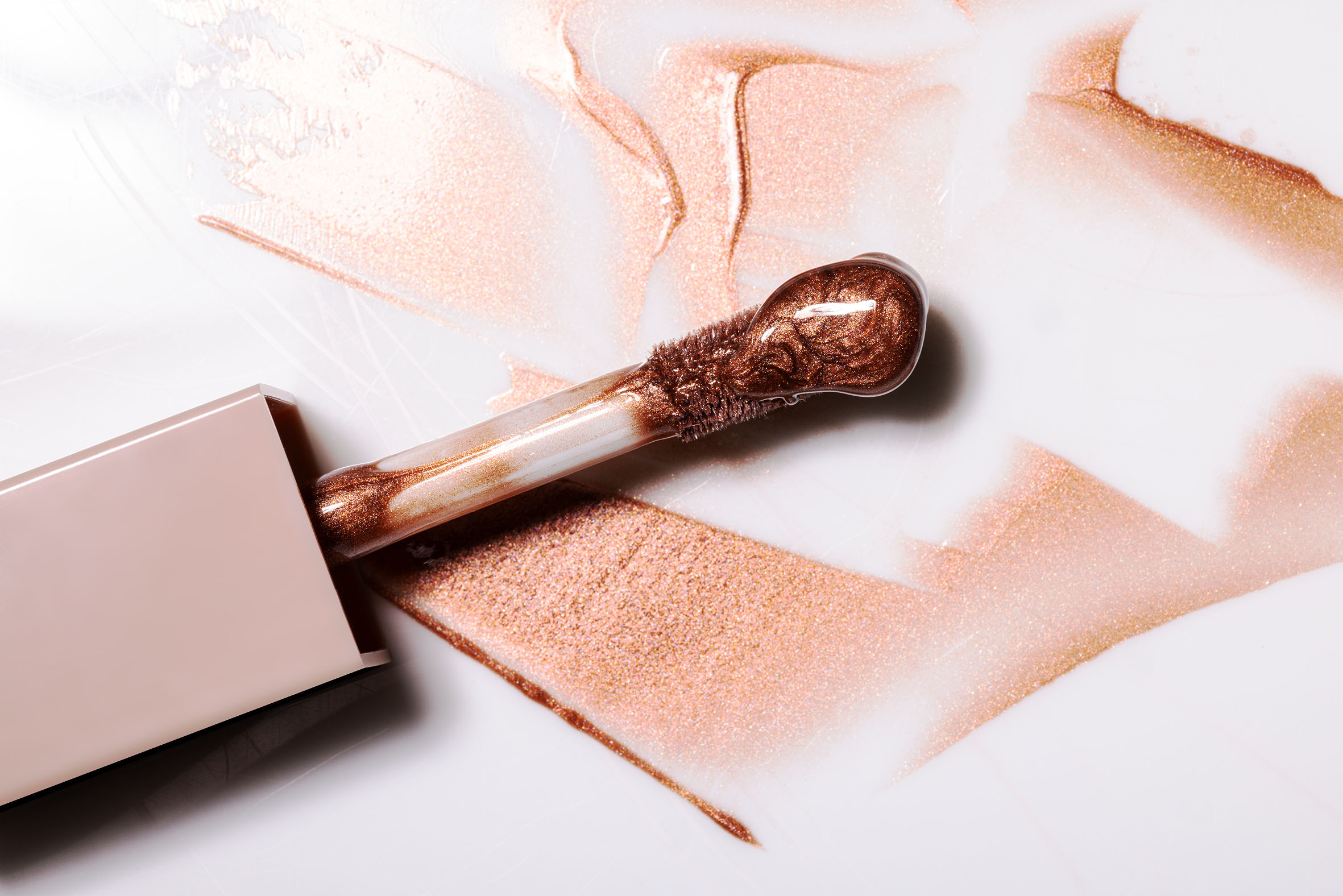 Beauty Texture, Decorative cosmetic, Augenmakep, Glänzend, Nahaufnahme, Stylings Konzept, Stilllife-Photographie, Set-Design, Texturen